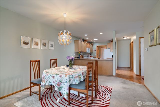 1202 Decatur Circle #20B, Burlington, WA 98233