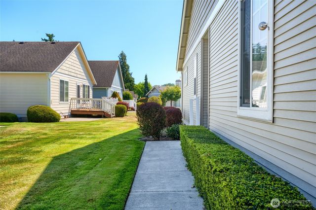 1202 Decatur Circle #20B, Burlington, WA 98233