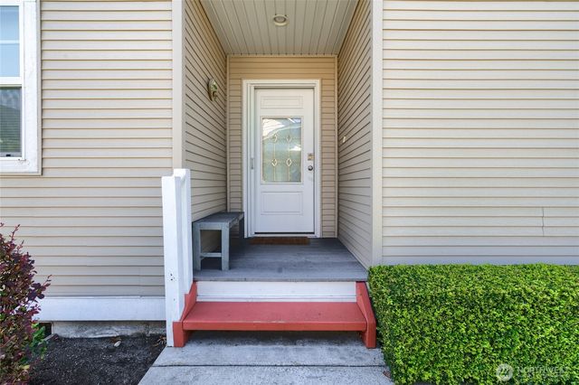 1202 Decatur Circle #20B, Burlington, WA 98233