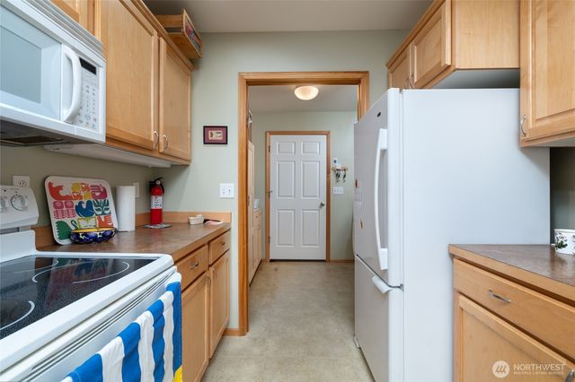 1202 Decatur Circle #20B, Burlington, WA 98233