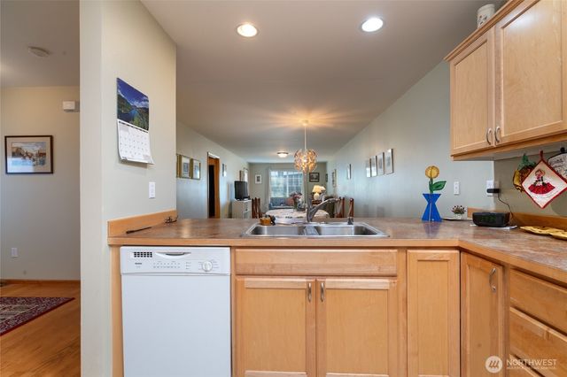 1202 Decatur Circle #20B, Burlington, WA 98233