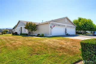 1202 Decatur Circle #20B, Burlington, WA 98233