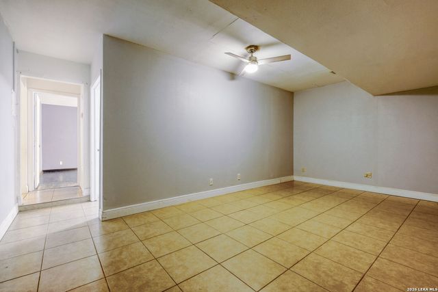 5434 Green Grove Dr, San Antonio, TX 78223