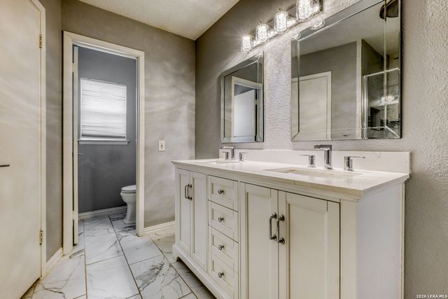 5434 Green Grove Dr, San Antonio, TX 78223