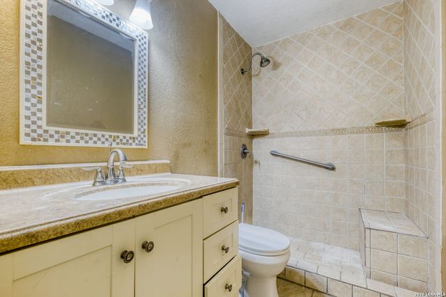 5434 Green Grove Dr, San Antonio, TX 78223