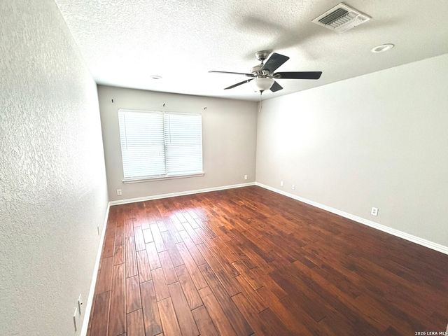 10614 Bluestone Crk, San Antonio, TX 78254