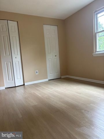 894 WEDGEWOOD DR, Lansdale, PA 19446