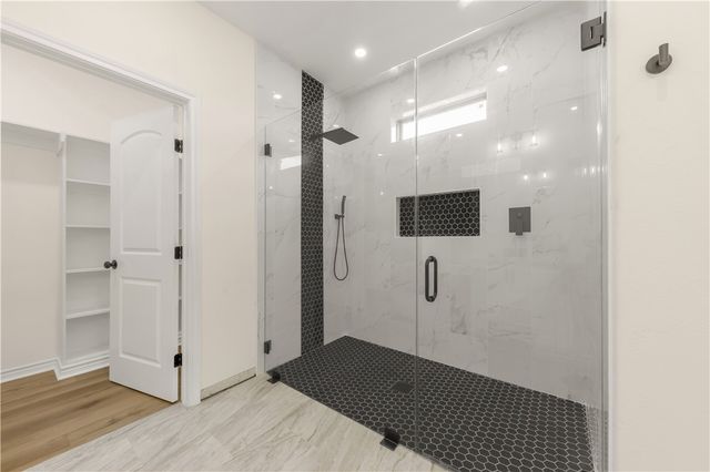 2820 Spector Drive, Bryan, TX 77808