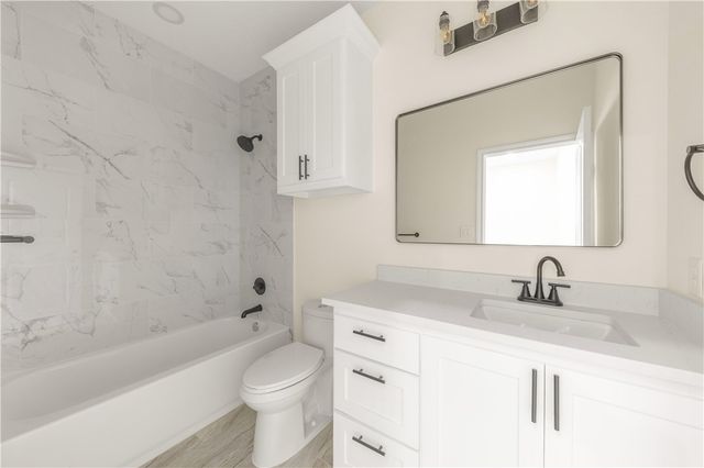 2820 Spector Drive, Bryan, TX 77808