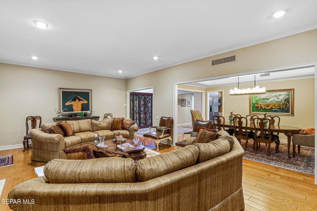 6192 Los Felinos Circle, El Paso, TX 79912