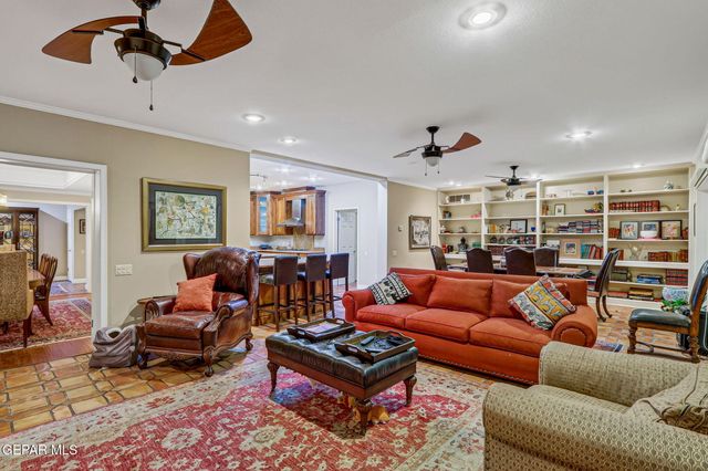 6192 Los Felinos Circle, El Paso, TX 79912