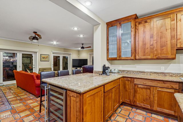 6192 Los Felinos Circle, El Paso, TX 79912