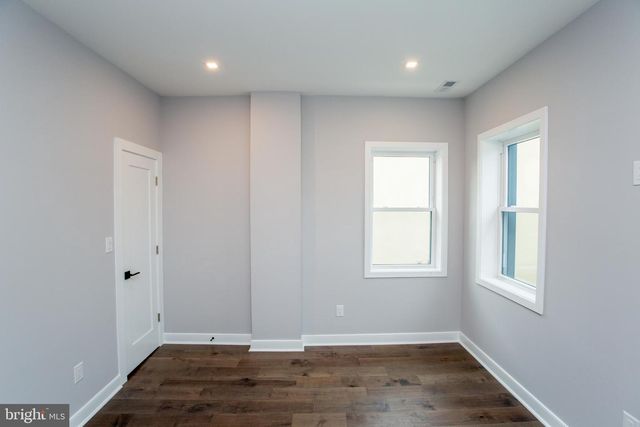 327 WOOD ST, Bristol, PA 19007