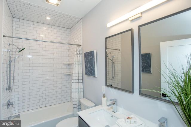 327 WOOD ST, Bristol, PA 19007