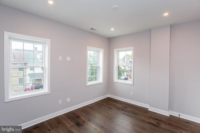 327 WOOD ST, Bristol, PA 19007