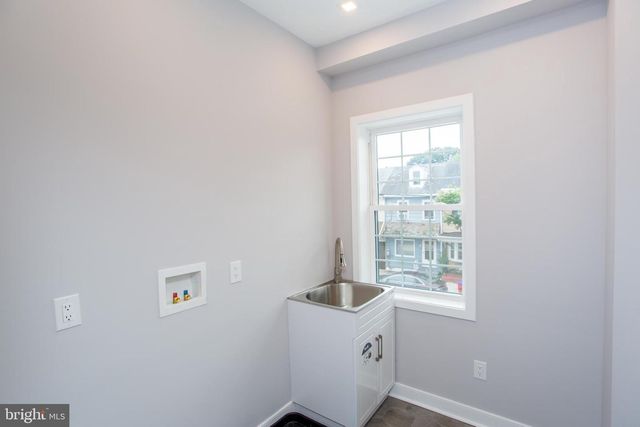 327 WOOD ST, Bristol, PA 19007