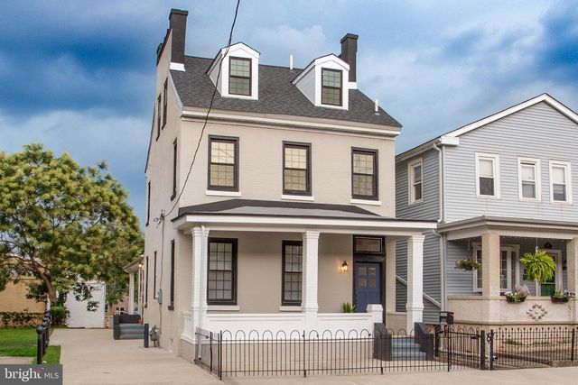 327 WOOD ST, Bristol, PA 19007