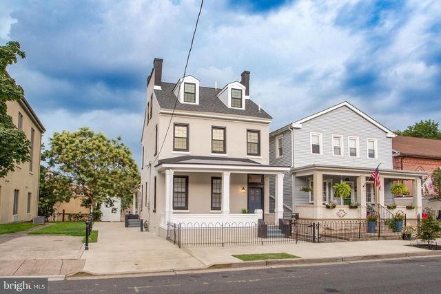 327 WOOD ST, Bristol, PA 19007