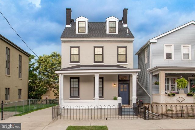 327 WOOD ST, Bristol, PA 19007
