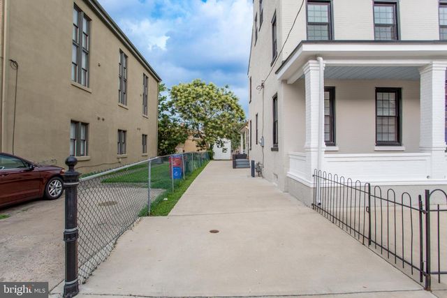 327 WOOD ST, Bristol, PA 19007