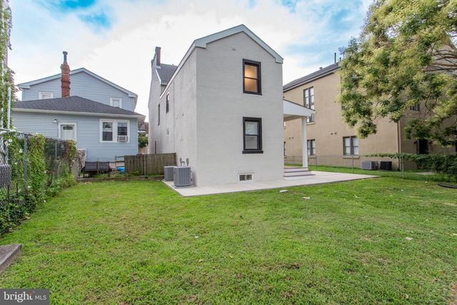 327 WOOD ST, Bristol, PA 19007