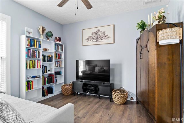 2812 Brewster Drive, Evansville, IN 47725