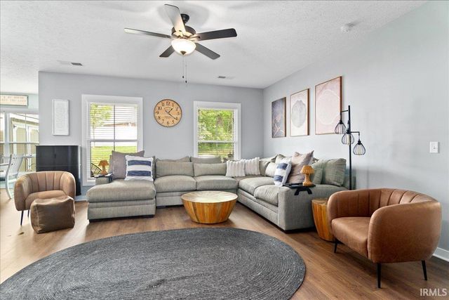 2812 Brewster Drive, Evansville, IN 47725