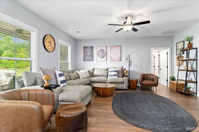 2812 Brewster Drive, Evansville, IN 47725