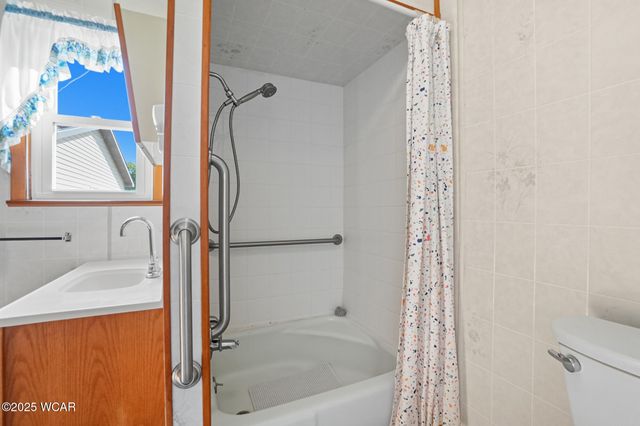 17 Walnut Street, Uniopolis, OH 45888