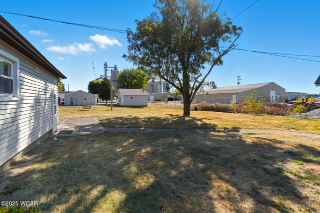 17 Walnut Street, Uniopolis, OH 45888