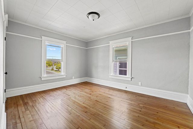 310 BROAD STREET, Oshkosh, WI 54901