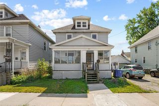 310 BROAD STREET, Oshkosh, WI 54901