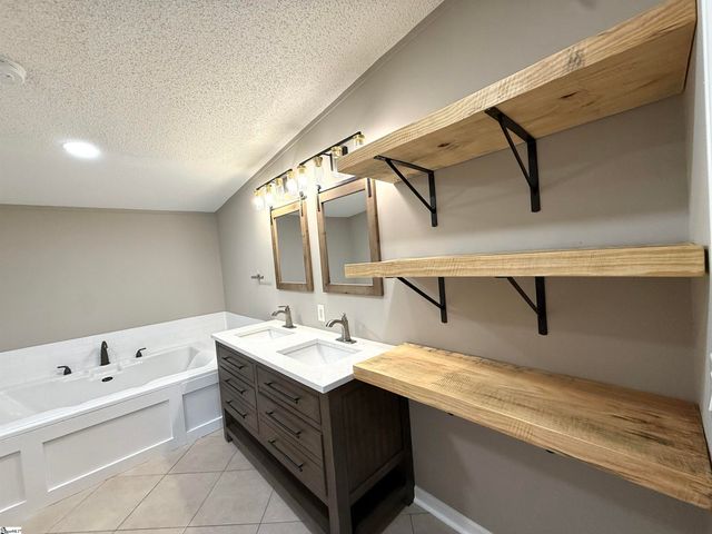 130 Bell Avenue, Inman, SC 29369