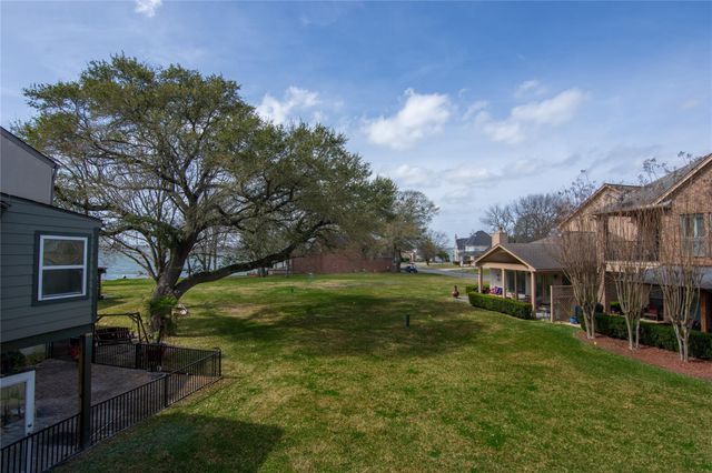 1926 Clipper Court, Willis, TX 77318