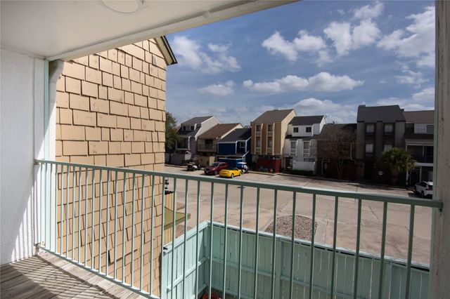 1926 Clipper Court, Willis, TX 77318