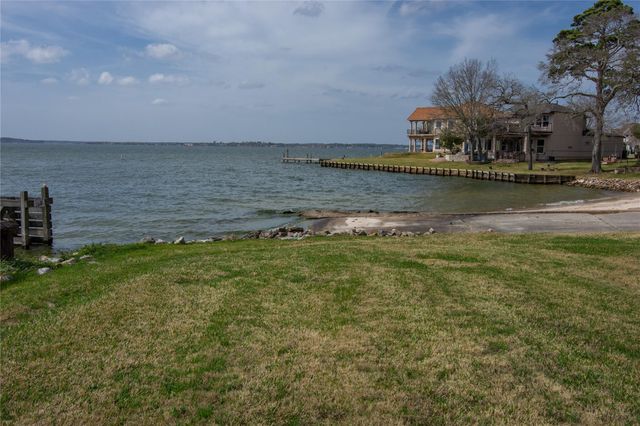 1926 Clipper Court, Willis, TX 77318