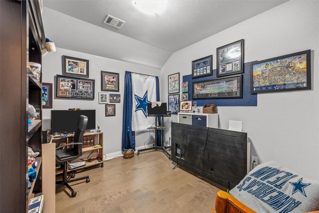 3025 Paint Horse Drive, Robinson, TX 76706