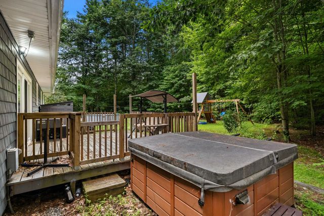 6 Juniper Drive, Amherst, NH 03031