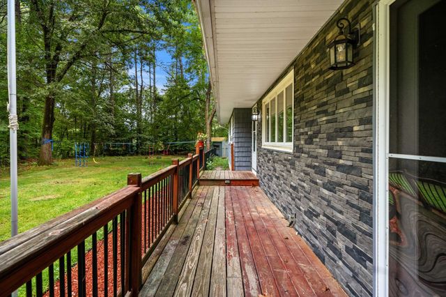 6 Juniper Drive, Amherst, NH 03031