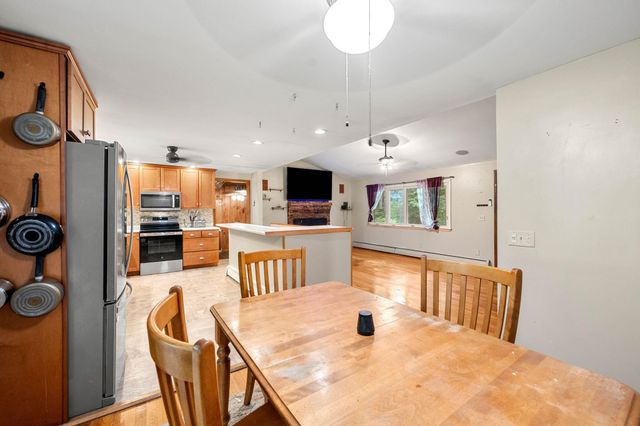 6 Juniper Drive, Amherst, NH 03031