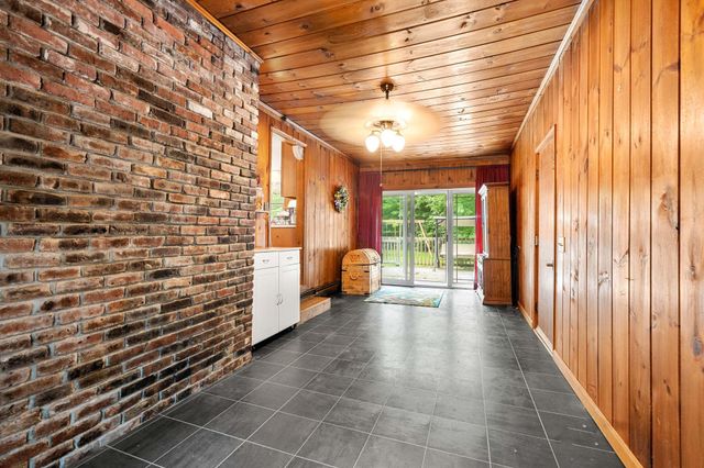 6 Juniper Drive, Amherst, NH 03031