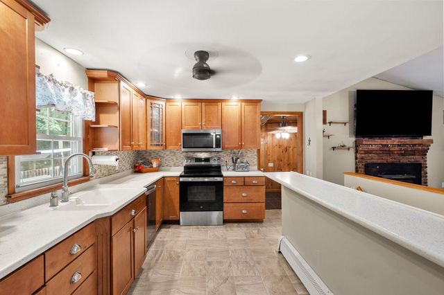 6 Juniper Drive, Amherst, NH 03031