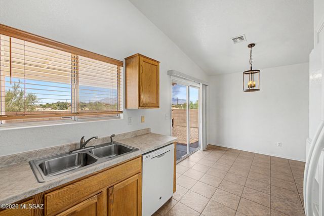 2128 W Frostwood Lane, Tucson, AZ 85745