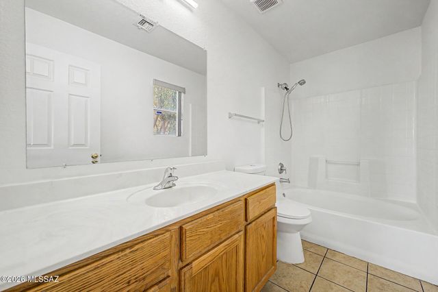 2128 W Frostwood Lane, Tucson, AZ 85745