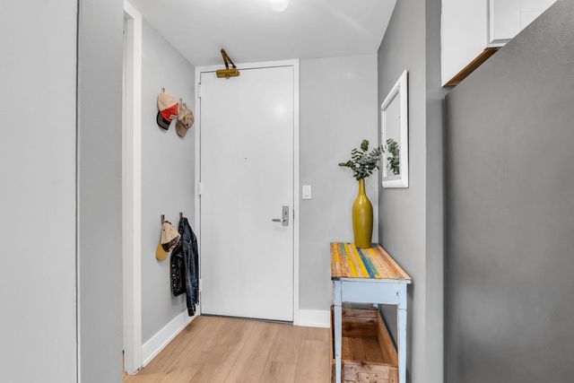 2020 N Lincoln Park West 30L, Chicago, IL 60614