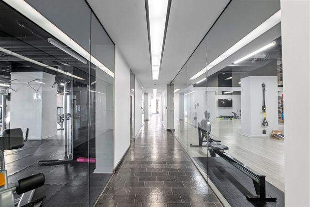 2020 N Lincoln Park West 30L, Chicago, IL 60614