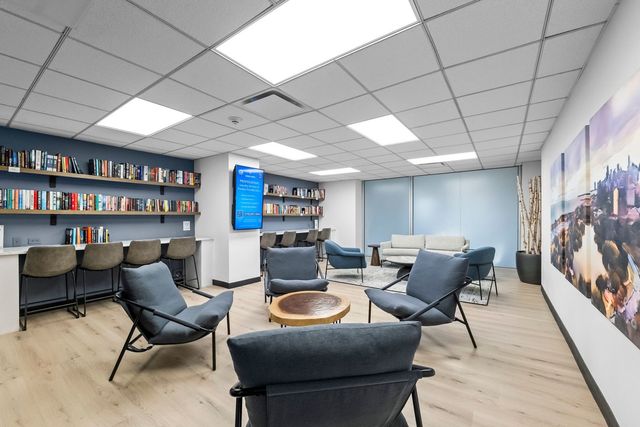 2020 N Lincoln Park West 30L, Chicago, IL 60614