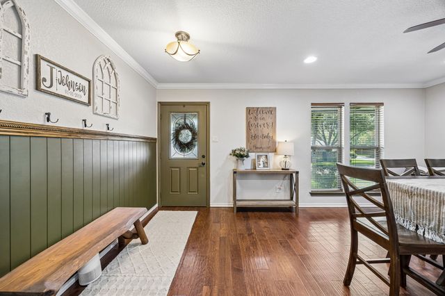 2814 Greenbrook Drive, Arlington, TX 76016