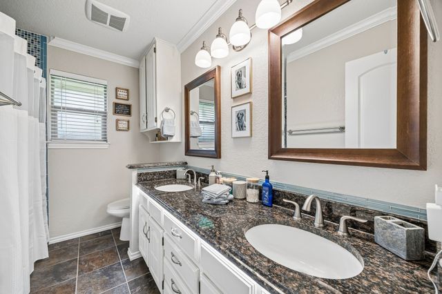 2814 Greenbrook Drive, Arlington, TX 76016