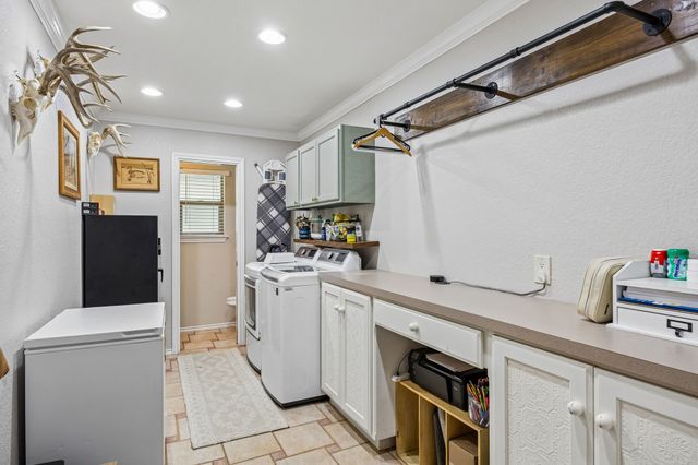 2814 Greenbrook Drive, Arlington, TX 76016